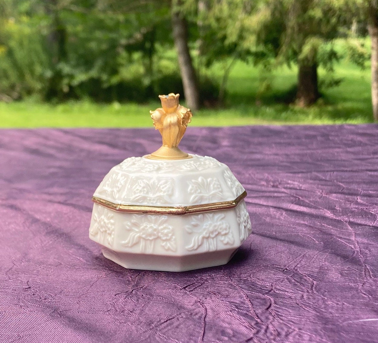 レノックス 小物入れ 5月生まれ アイボリー磁器 金彩 - Etsy 日本