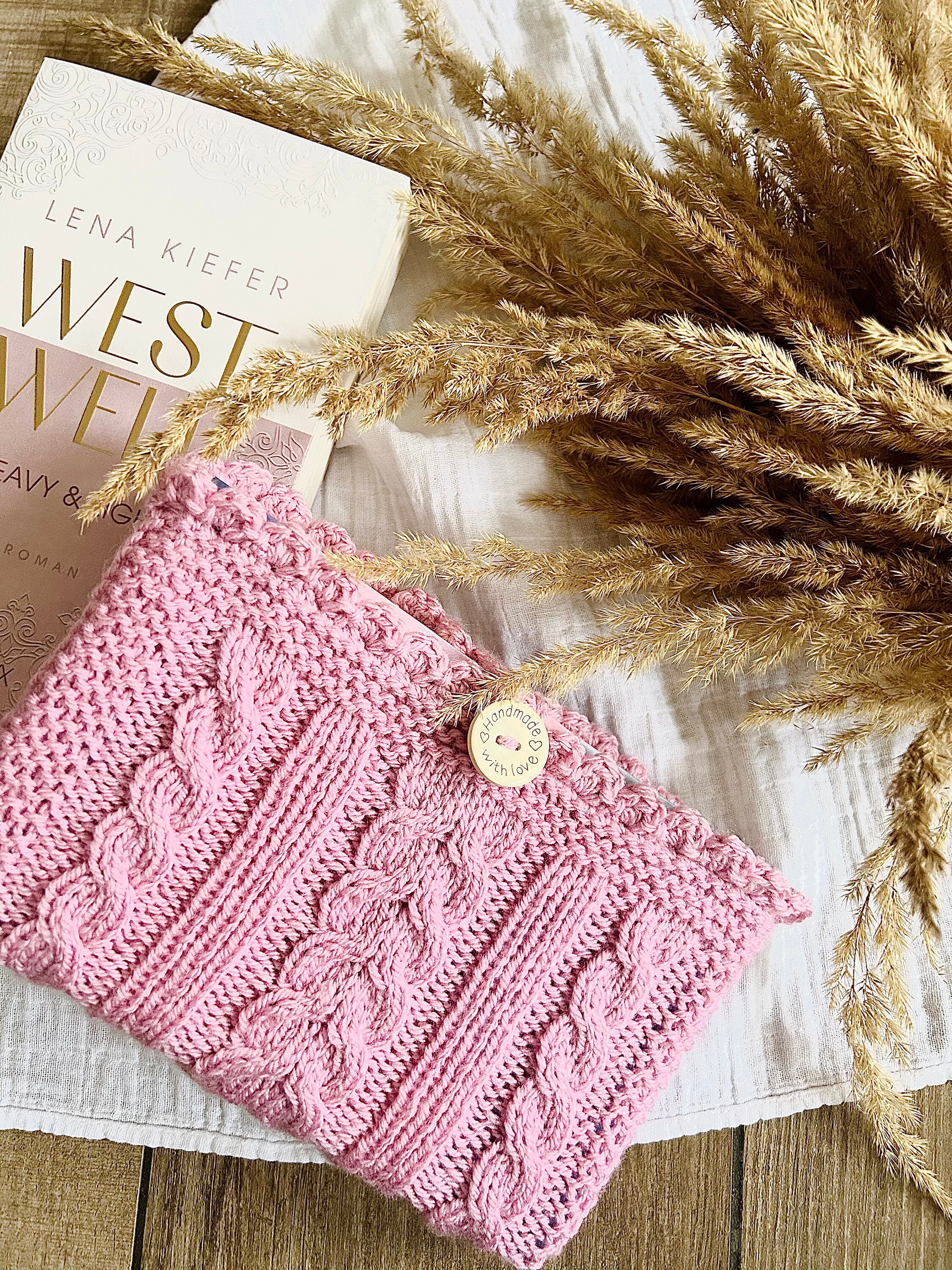Pink knit bag