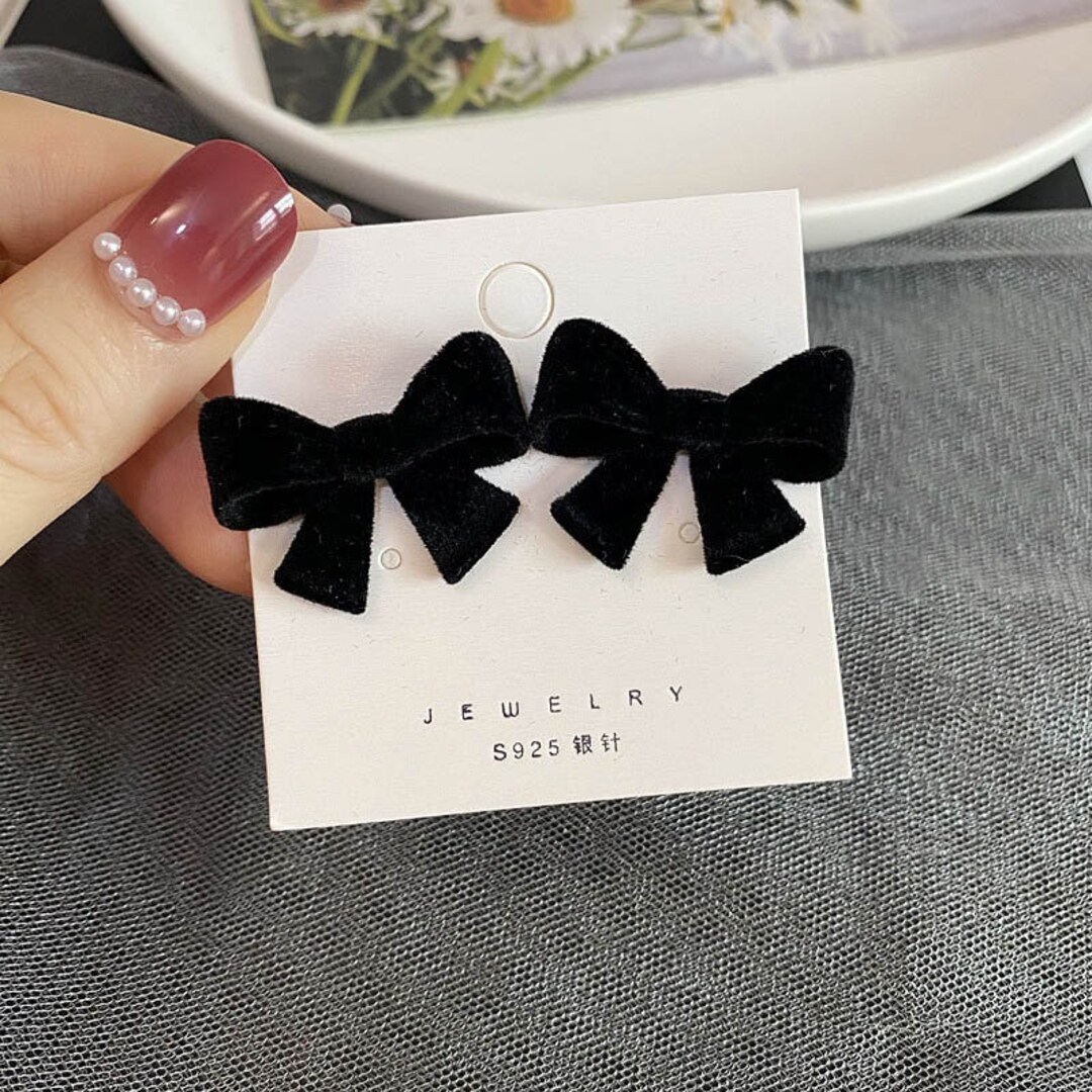 Velvet Tag Bow Stud Set main image 1