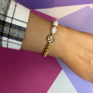 Pearl Bracelet, Gold Beaded Bracelet, Smiley Face Bracelet, Charm Bracelet, Dainty Bracelet, Adjustable Bracelet, Stackable Bracelet