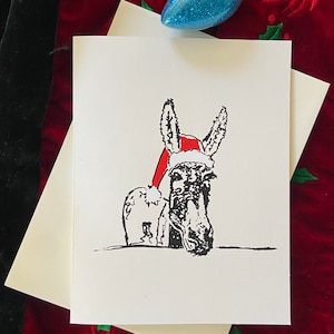 Cartão de Natal de burro Chapéu de Natal de Papai Noel 5 "x6 1/2" papel branco estampado à mão serigrafia diversão nobre burro jackstock jackass comemorar uau