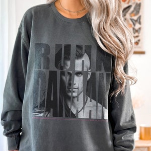 Crescent City Sweatshirt Sarah J Maas Comfort Colors Crewneck Ruhn Danaan Hunt Athalar Lunathion Book Gift HOEAB HOSAB Bookish Sweatshirt