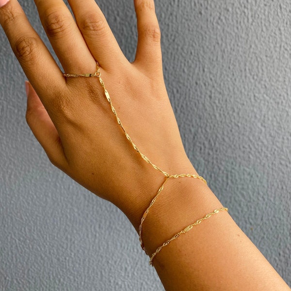 Shiny Gold Hand Chain Bracelet, Dainty Hand Bracelet, Singapore Twist Chain Bracelet, Boho Wedding Jewelry For Her, Elegant Bridal Bracelet