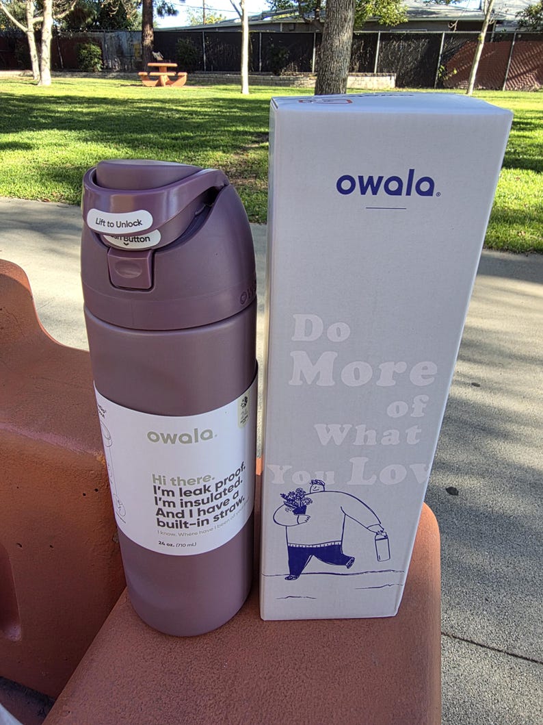 Lila Owala 24oz vattenflaska i rostfritt stål med inbyggt sugrör, helt ny bild 3