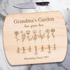 Grandma Garden Cutting Board with Grandkids Names, Custom Wooden Board, Engraved Charcuterie, Christmas Gift, Unique Gift for Grandma