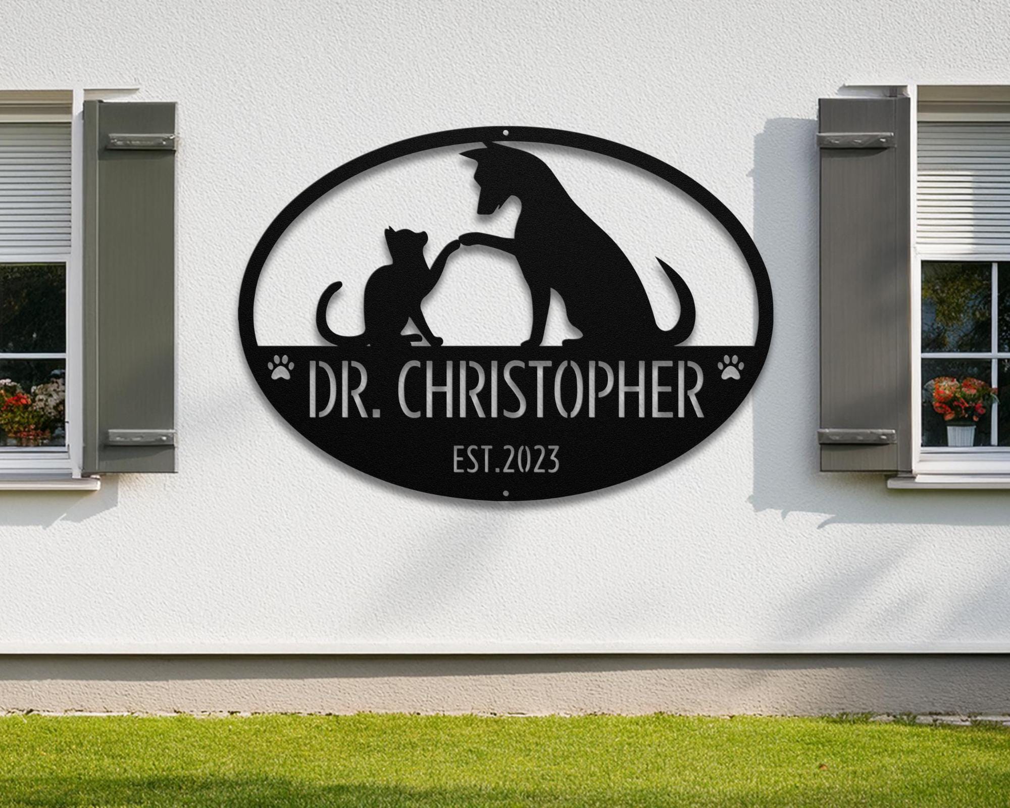 Personalized Veterinary Gift - Custom Vet Clinic Door Name Plaque - Cat and Dog Silhouette Metal Wall Art - Veterinary Office Decor