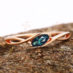 Marquise cut Natural Green Blue Sapphire 18K yellow Gold Solitaire band minimalist wedding band unique rare gemstone handmade twist band
