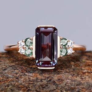 Luxury Alexandrite Ring Emerald Cut Gemstone Engagement Ring For Women 925 Sterling Silver Ring Handmade Promise Ring Anniversary Gifts