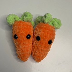 Mini Carrot Crochet Plush | Cute Vegetable Food | Handmade Stuffed Plushie |