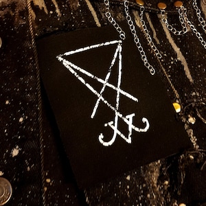 Toppa serigrafata con il sigillo di Lucifero Horror Punk Black metal Goth Occulto Folklore Diavolo Satana