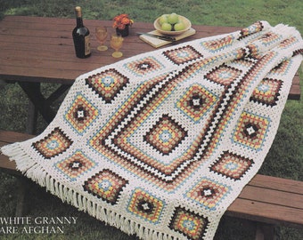 Vintage crochet and knit booklet of 70s granny square throw blanket patterns - Leisure Arts Afghan Book