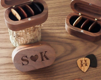 Personalisierte Gitarrenauswahl aus Holz, Valentinstagsgeschenk für Freund, Geschenk für ihn, gravierte Gitarrenauswahlbox, individueller Plektrumhalter