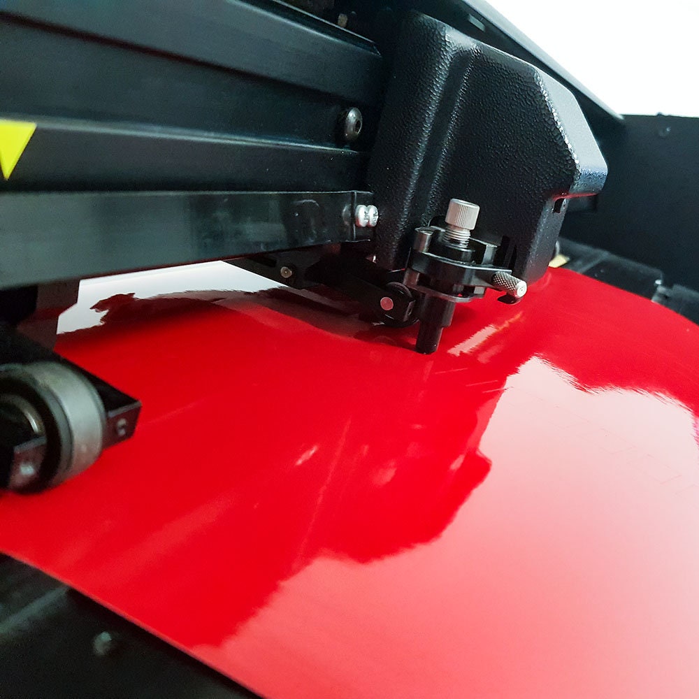 AutoDress - Set di strisce adesive laterali per Dacia Sandero in colore a scelta, motivo: Racing (nero lucido