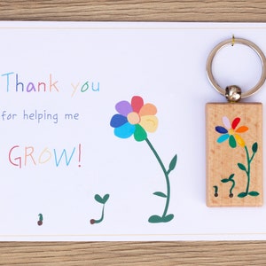 Cadeau pour enseignant, merci de m'avoir aidé à grandir, porte-clés et carte, cadeau de départ d'une enseignante, cadeau pour enseignante de maternelle, joli porte-clé pour enseignante