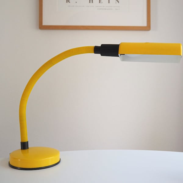 Desklamp * Veneta Lumi * Made in Italy * yellow metal * gooseneck * 70s * very good vintage condition