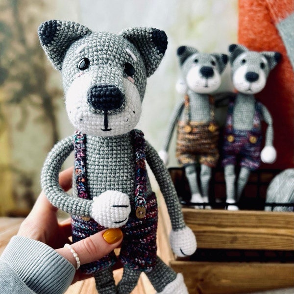 Modèle jouet amigurumi loup | Patron au crochet avec un loup ou un chien gris - Tutoriel animal amigurumi pdf