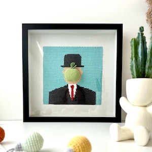 Crochet painting/picture pattern Rene Magritte Son of the Man