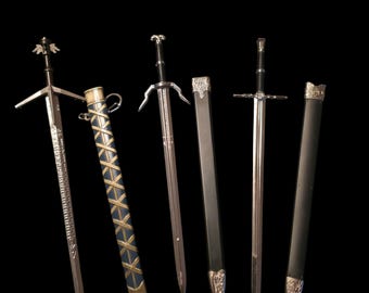 手作りのステンレススチール製ウィッチャーソードレプリカ、革製の鞘