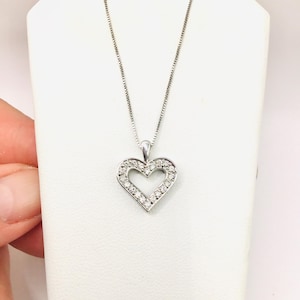14K White Gold Diamond Heart Pendant Necklace - 0.20ctw, 18” Chain