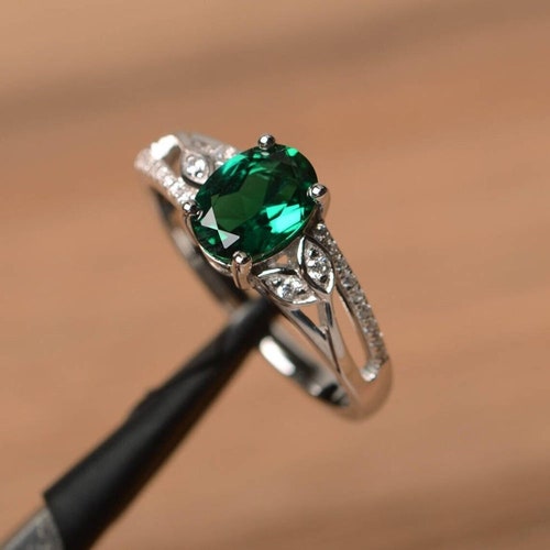 Solitaire Wedding Engagement Ring, 2.30 Ct Oval Green Sapphire, Split Shank Ring, 14k White Gold, White Gold shops Jewelry, Promise Ring, Size O