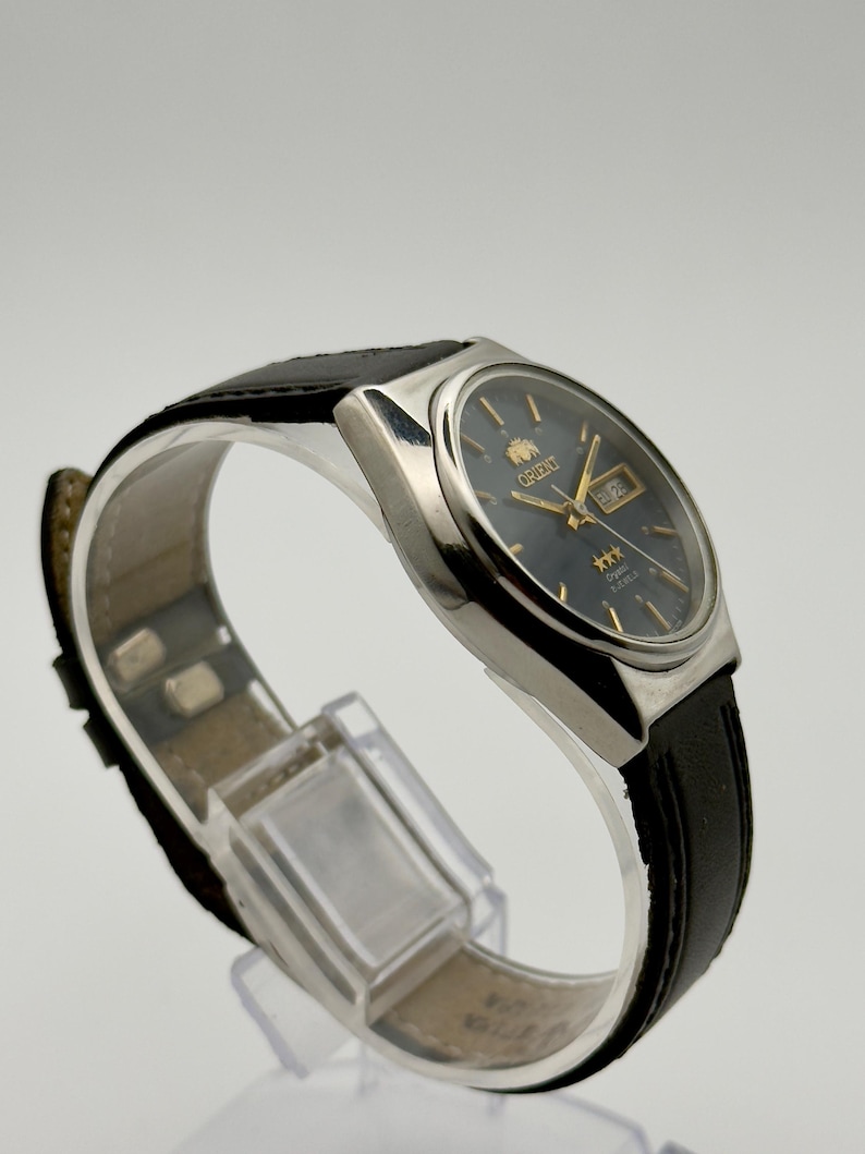 ORIENT Crystal Watch, AUTOMATIC Watch, Orient Caliber 46941 ,Unisex Watch, Clean Dial, Rare Orient, Japan made, 21 Jewels, Day & Date. image 4