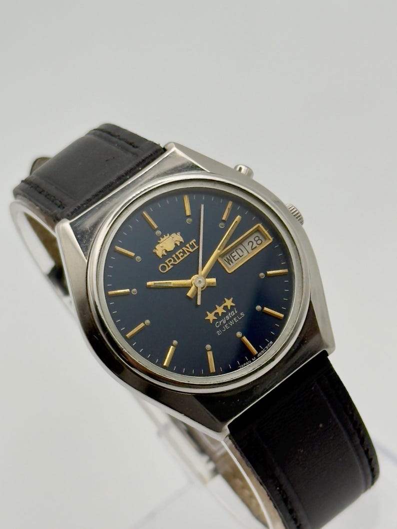 ORIENT Crystal Watch, AUTOMATIC Watch, Orient Caliber 46941 ,Unisex Watch, Clean Dial, Rare Orient, Japan made, 21 Jewels, Day & Date. image 3