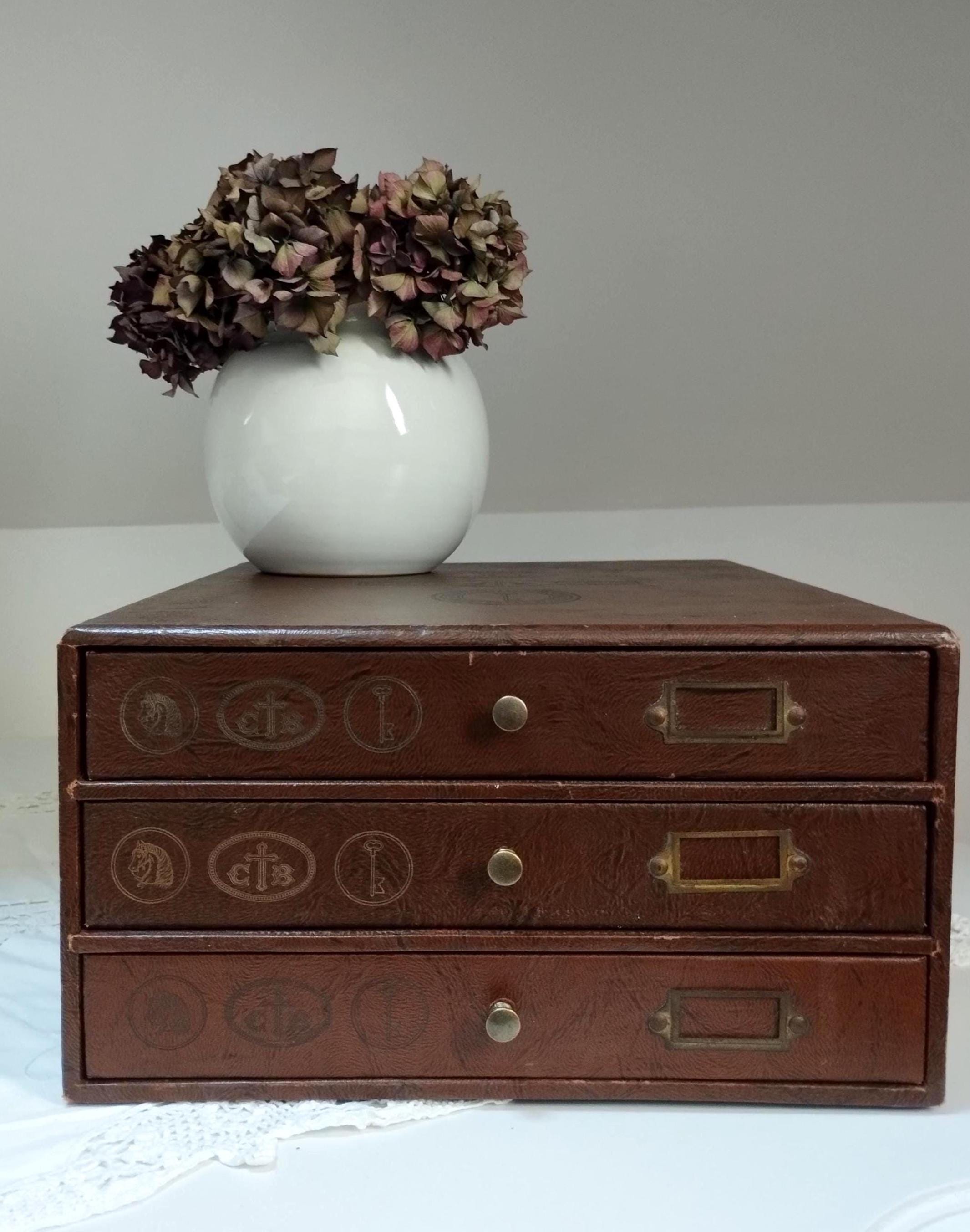 フランスアンティーク　カルティエブレッソン　ペーパーボックス　中箱入り　取手付き フランスアンティーク カルティエブレッソン ペーパーボックス