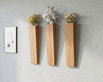 Oak Mid Century Modern Wall Pocket – MCM Vertical Planter Vase for Eucalyptus, Minimalist Decor