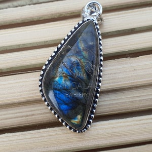 Labradorite Pendant 925 Sterling Silver Pendant Labradorite Gemstone Pendant Handmade Pendant Jewelry Labradorite Jewelry Gift For Her