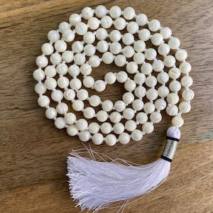 Mother Of Pearl Mala For Purity & Morality, 108 Mala Beads, Natural White Round Pearls, Mother Of Pearl Necklace, Wedding Necklace
