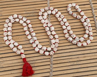 Mala tête de mort, collier Kali, collier Kapala, perles Mala