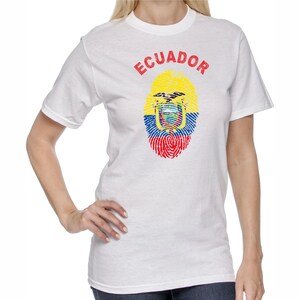 Ecuador Huella de mi tierra Camiseta, women t-shirt, Ecuador shirt, Ecuador tee, Ecuador Sur America, Quito Ecuador.
