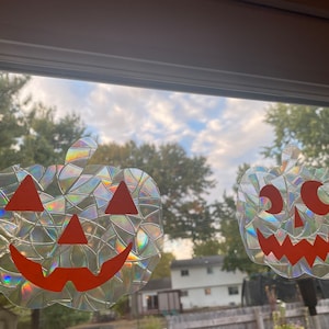 Holographic Pumpkin Suncatcher: Reusable Halloween Window Cling