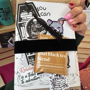 Blind Date / Gently Used Books / Romance, Historical Fiction, + More! image 9