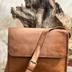 Leather Messenger Bag for men women, Leather Cross Body Bag, Laptop Briefcase Bag, Vintage Messenger Shoulder Bag