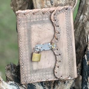 Handmade Leather Journal With Lock , Personalized Dairy with Lock, Lock Journal, Leather Diary, Handmade Gift Ten Color