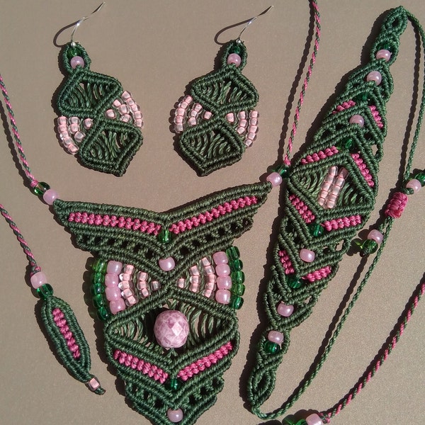 Assorted necklace-bracelet-BO, Micro-Macramé, Green and Orchid, Perle Préciosa, Set "Sur un Air de Chouette"