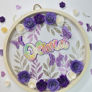 Personalized decorative wreath