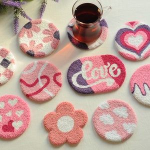 Cute Pink Coasters, Flower Punch Needle Coaster, Pink Checkered Mug Rug, Handmade Tufted Coaster Set, Drink Coasters, Best Friend Gifts