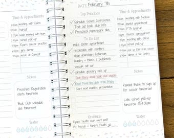 Personalized Undated Planner 5.5 x 8.5 inches Custom Spiral Planner Personalized Daily Planner 2026 Daily Daily Organizer Vintage Floral