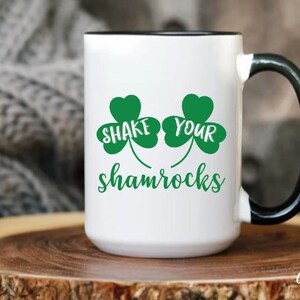Lustige St Patrick's Day SVG, schütteln Sie Ihre Shamrocks SVG PNG, Shamrock Cricut Cut-Datei, St. Patty's Day Shirt Design, irischer Klee svg Bild 6