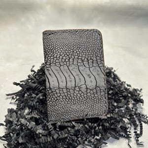 Cartera de piel de avestruz hecha a mano con dos compartimentos para tarjetas: avestruz exótico, cartera gris pizarra para hombre, cartera de piel auténtica, accesorios únicos para hombre