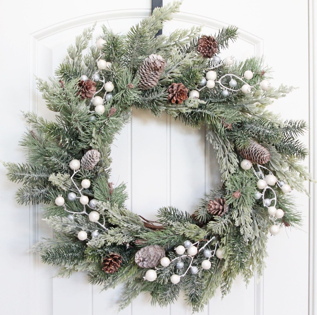 Sparkly Evergreen Winter Wreath With White and Silver/gray Berries and ...