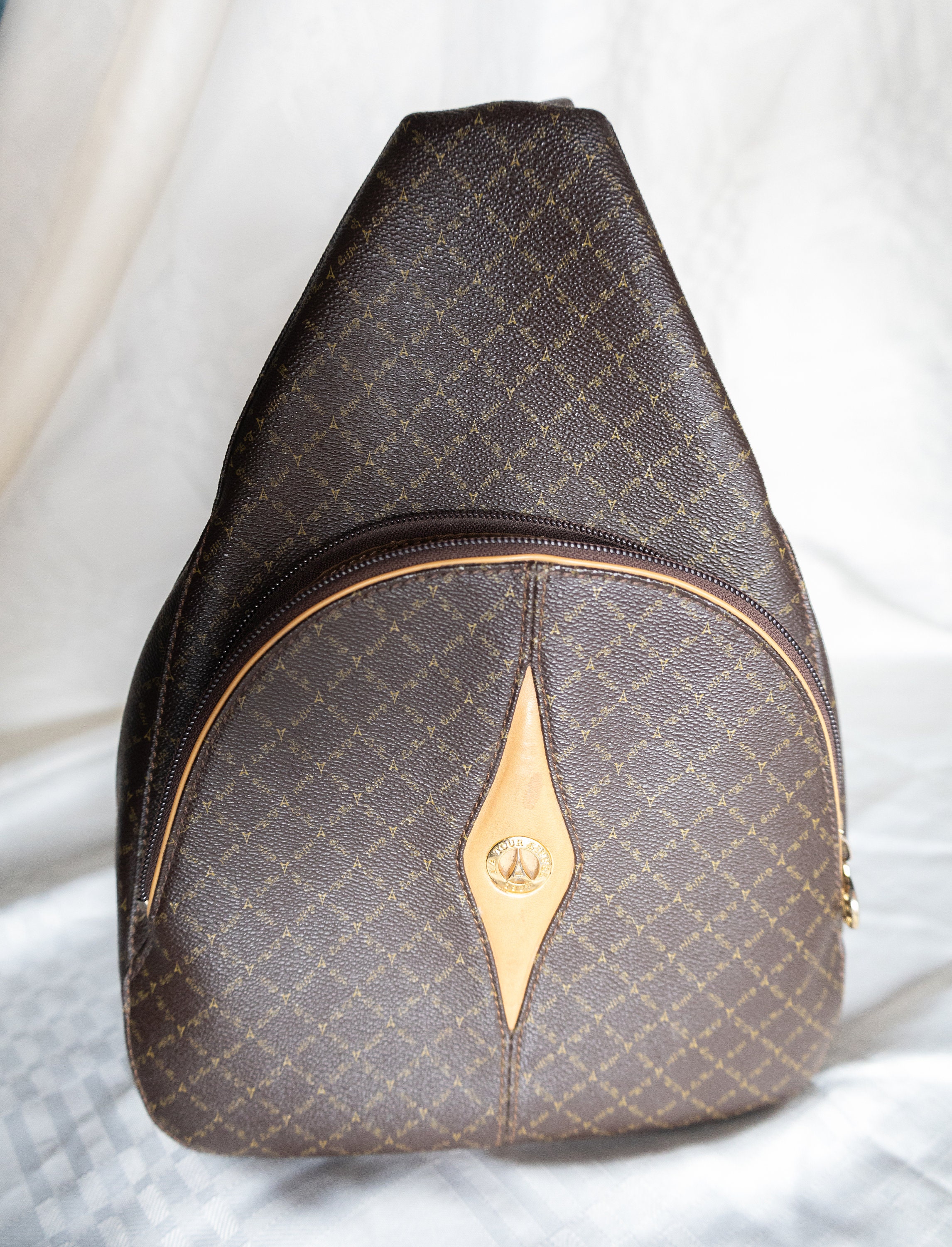 LA TOUR EIFFEL PARIS Monogram Black Ivory Leather Shoulder bag Purse | eBay