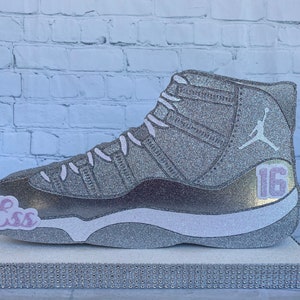 SNEAKER BALL AJ11 CENTERPIECE