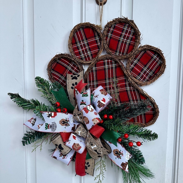 Paw Print Door Hanger, Dog Paw Wreath, Christmas door Hanger, Dog Wreath for front door, Christmas Gift, Holiday wreath