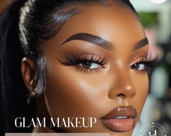 Puede incluir: Primer plano de la cara de una persona con maquillaje glamuroso. La persona tiene la piel oscura y lleva pestañas postizas, sombra de ojos y lápiz labial. La imagen tiene el título "GLAM MAKEUP STOCK PHOTO COLLECTION".