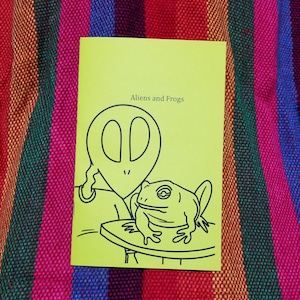 Aliens and Frogs - una revista