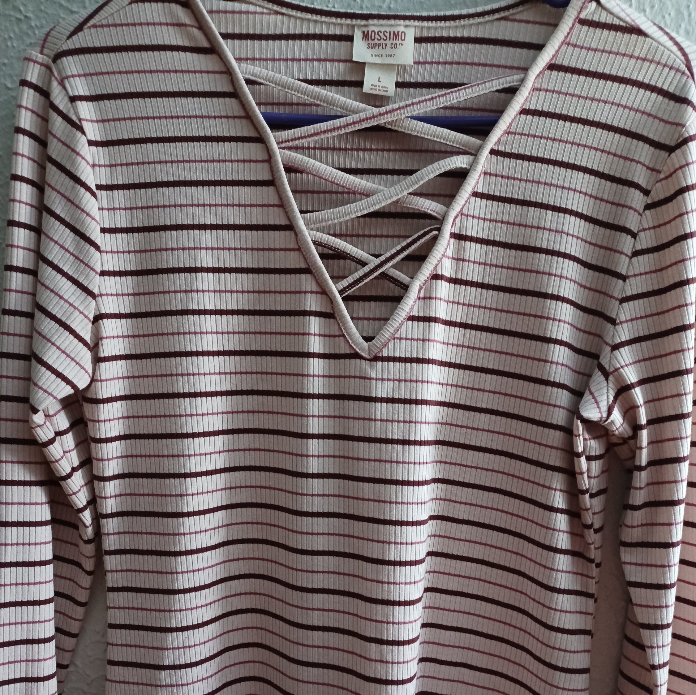 mossimo supply co v neck