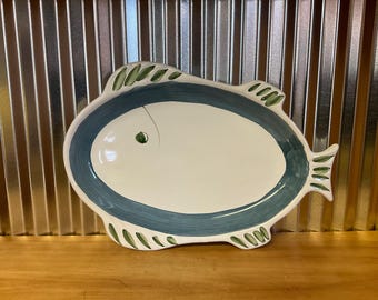 Caleca Italy hand painted FISH SHAPED DISH  S-856
